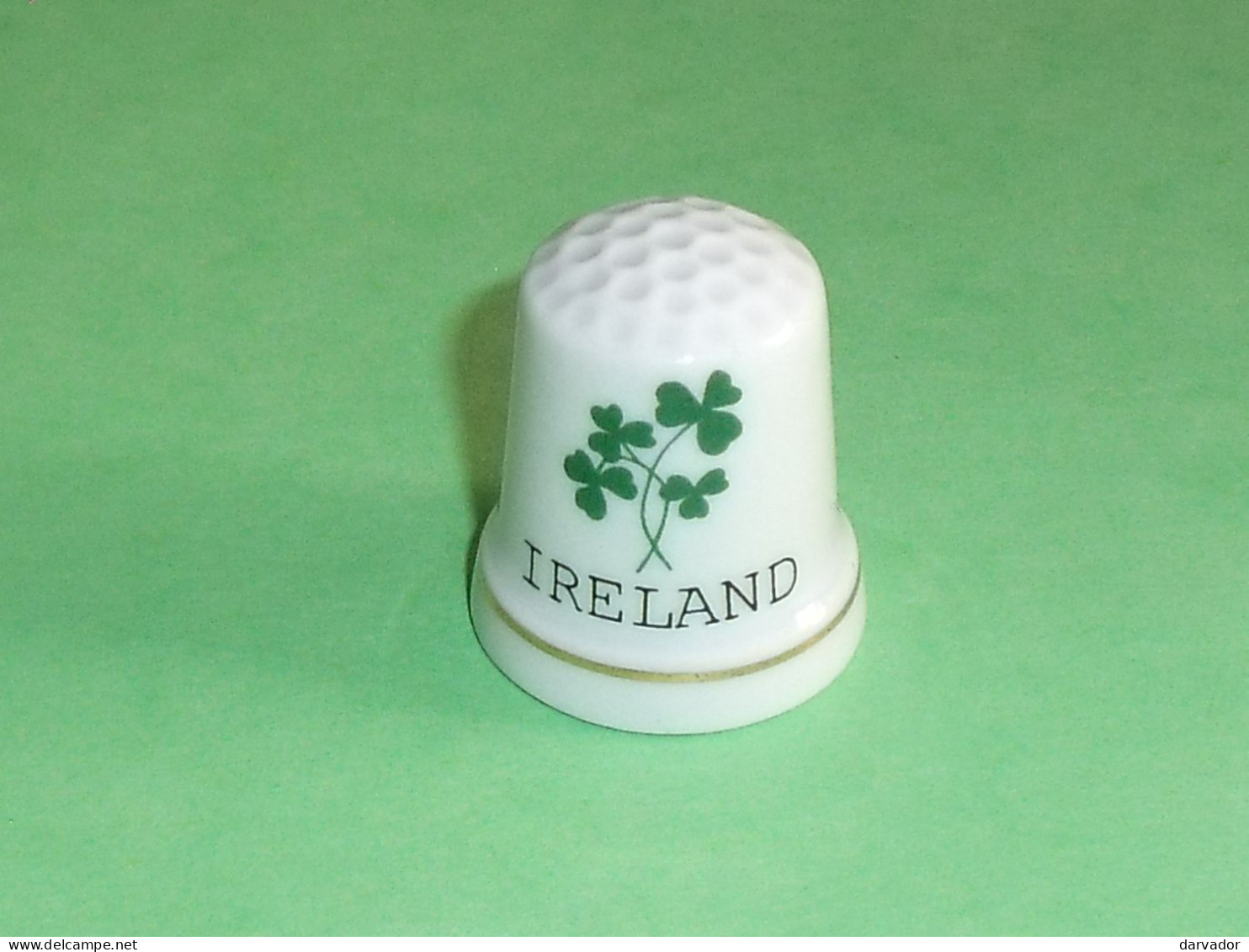 TB110E / Dé /Dés à Coudre / Etranger : Ireland - Thimbles