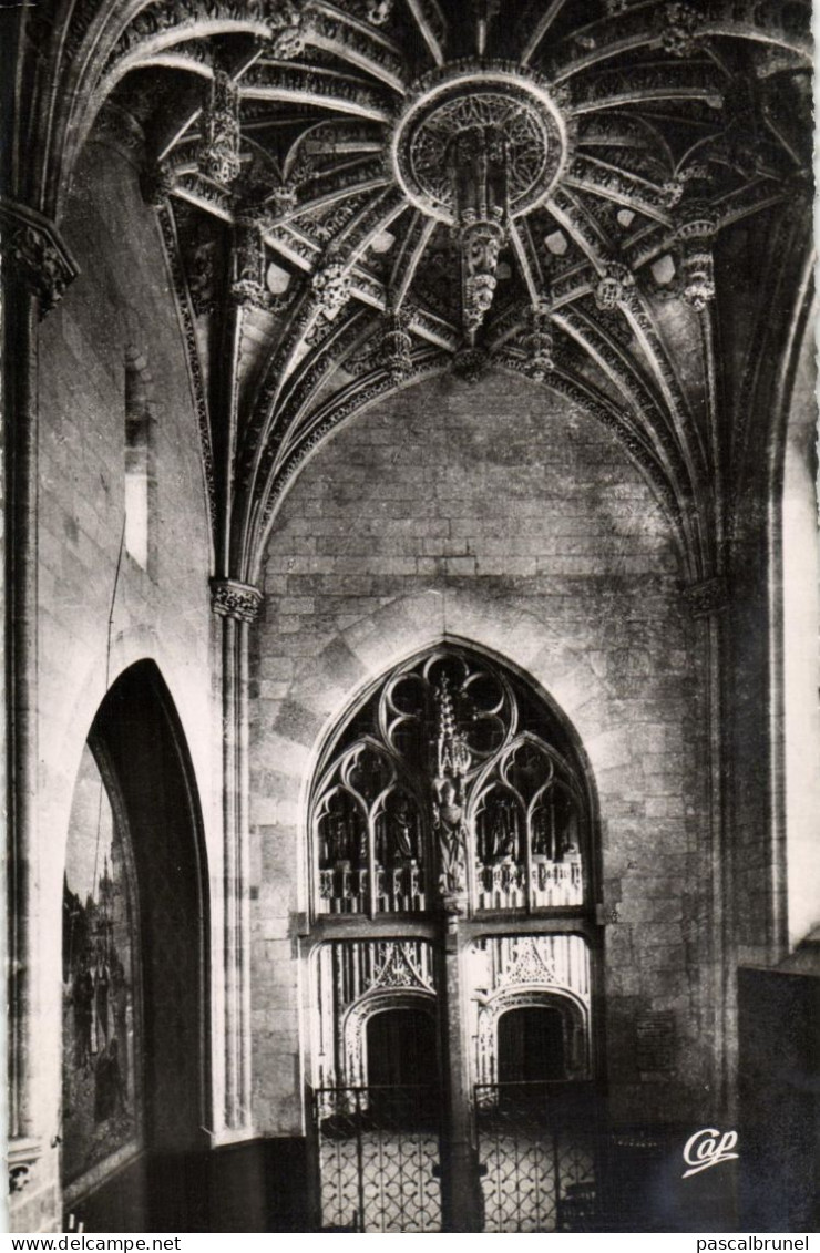 RUE - LA CHAPELLE SAINT ESPRIT - PORTAIL - INTERIEUR ET DETAIL DES VOUTES - Rue