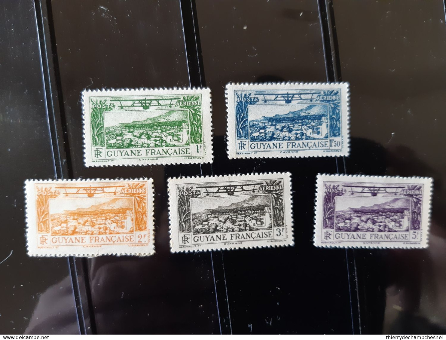 Lot De 5 Timbres De Guyane Françaises - Unused Stamps