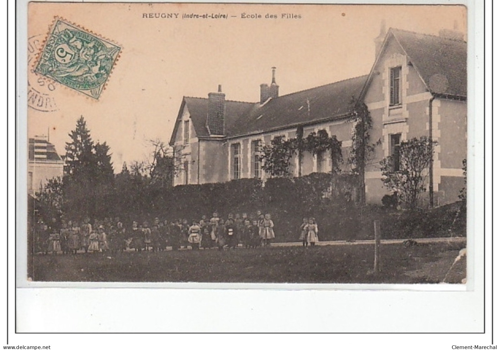 REUGNY - Ecole Des Filles - état - Reugny