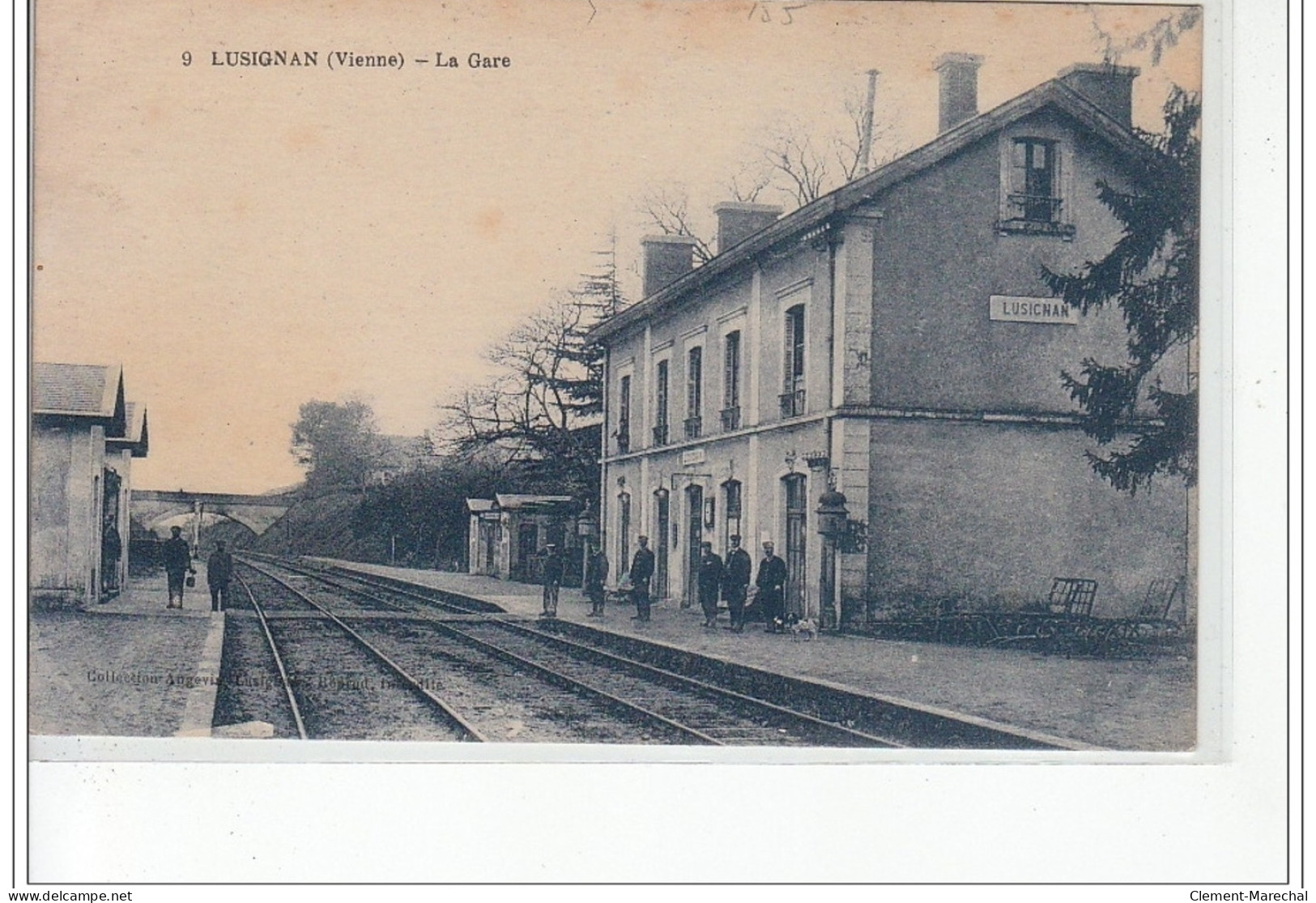 LUSIGNAN - La Gare - Très Bon état - Lusignan