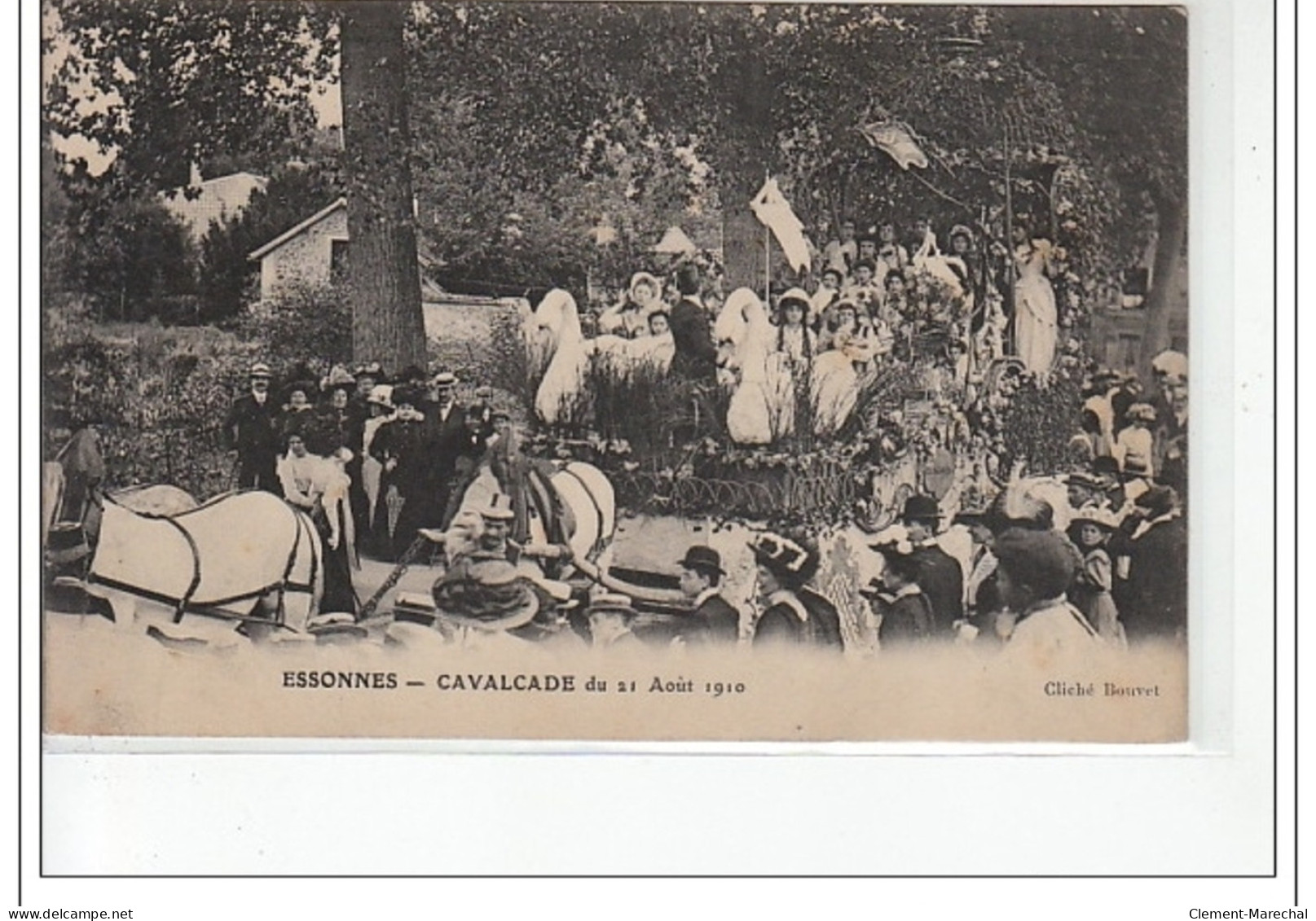 ESSONNES - Cavalcade Du 21 Août 1910 - Très Bon état - Essonnes