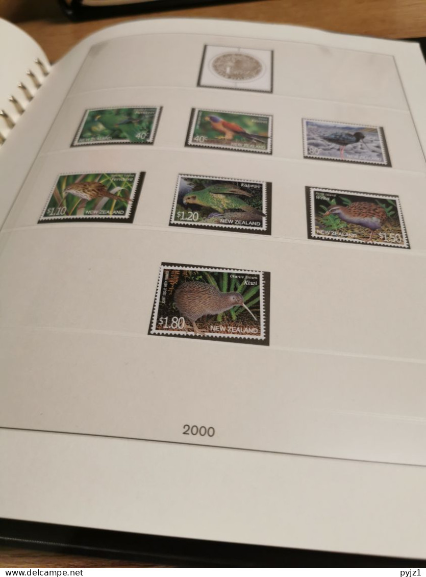 2000 MNH New Zealand according to Lindner-T album postfris**