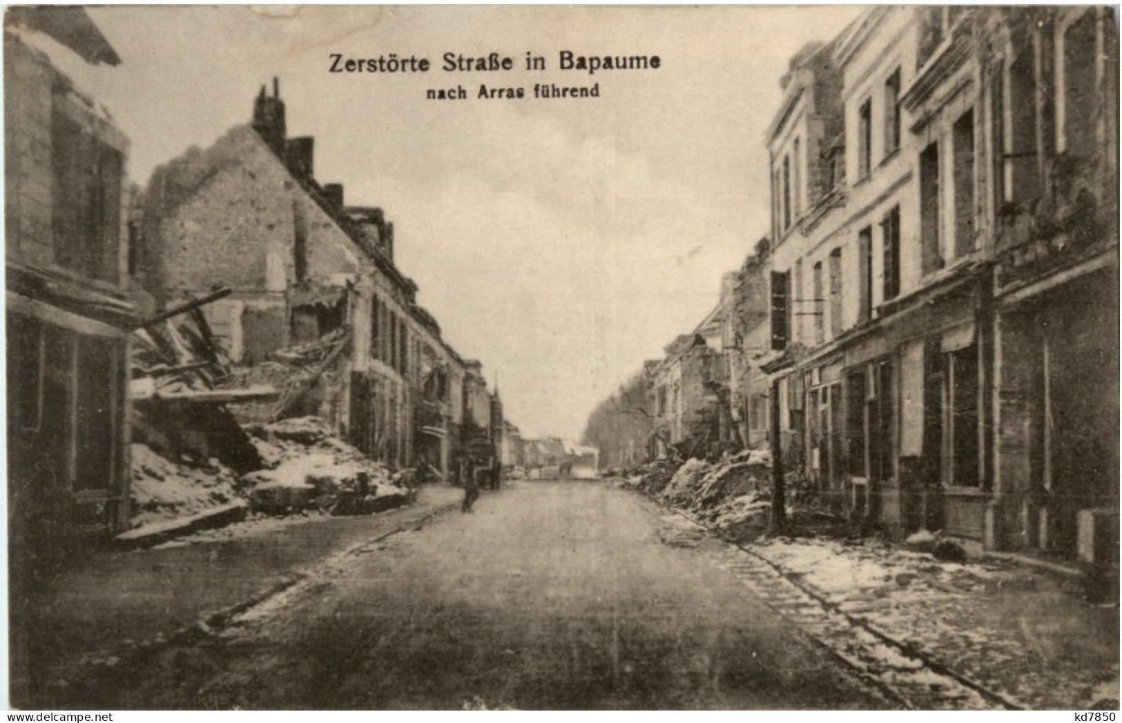 Zerstörte Strasse In Bapaume - Bapaume