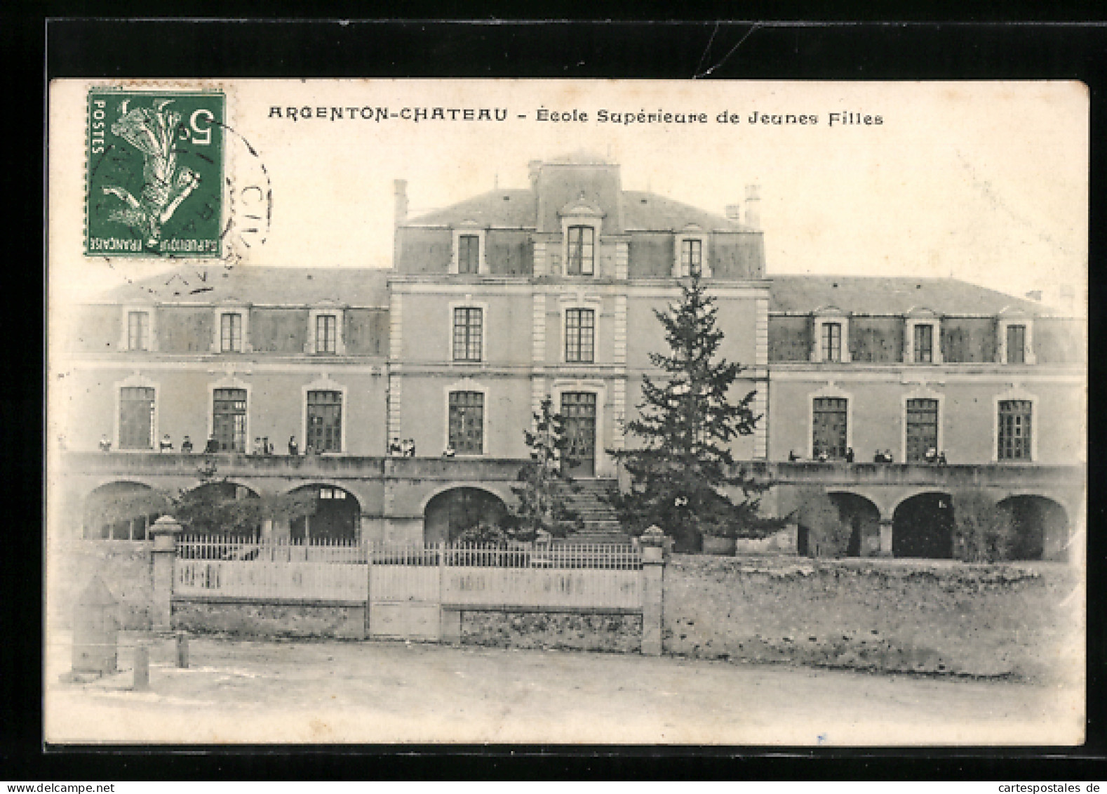 CPA Argenton-Chateau, Ecole Superieure De Jeunes Filles  - Argenton Chateau