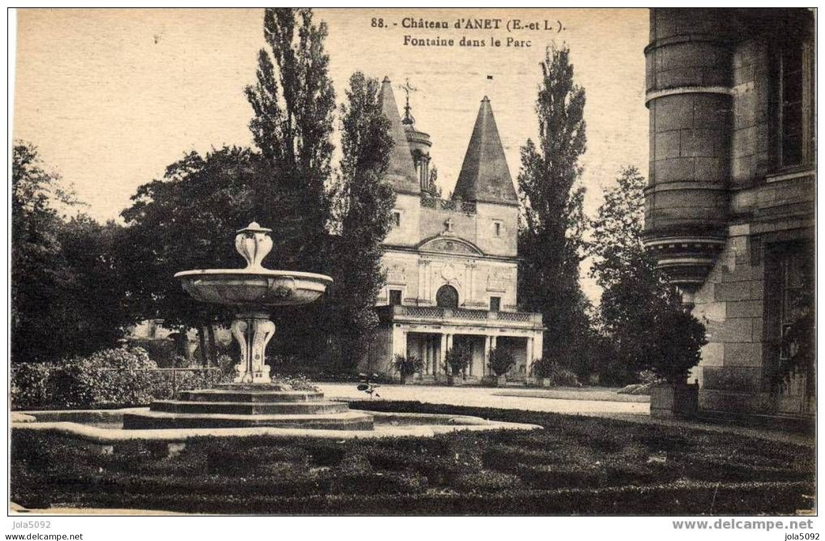 28 - Château D'ANET - Fontaine Dans Le Parc - Anet