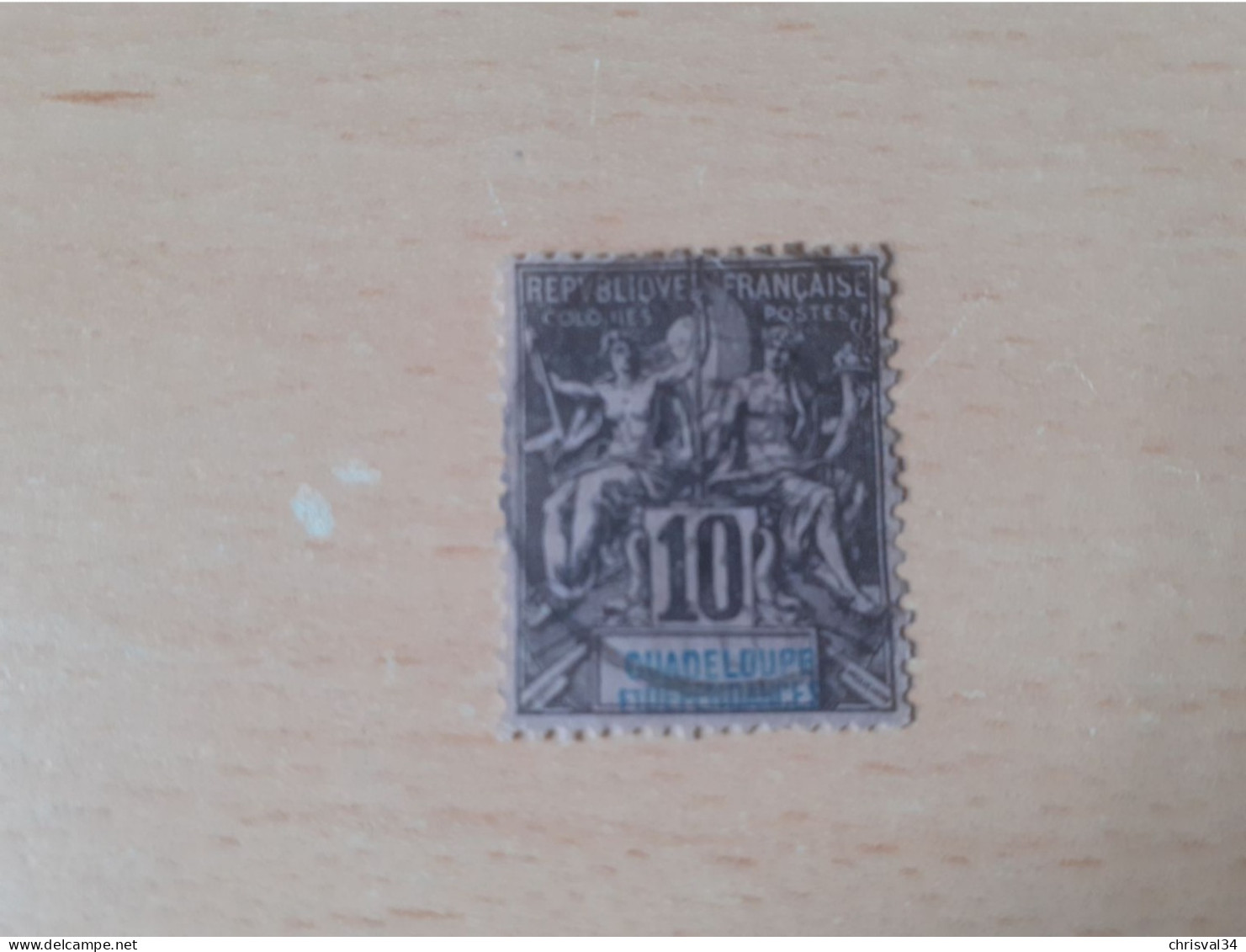 TIMBRE   GUADELOUPE       N  31      COTE  4,50   EUROS   OBITERE - Used Stamps