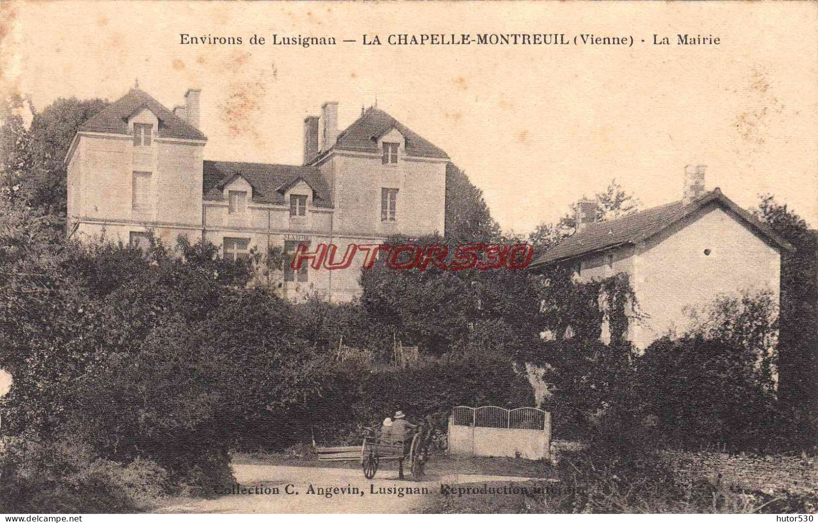 CPA LUSIGNAN - ENVIRONS - LA CHAPELLE MONTREUIL - LA MAIRIE - Lusignan