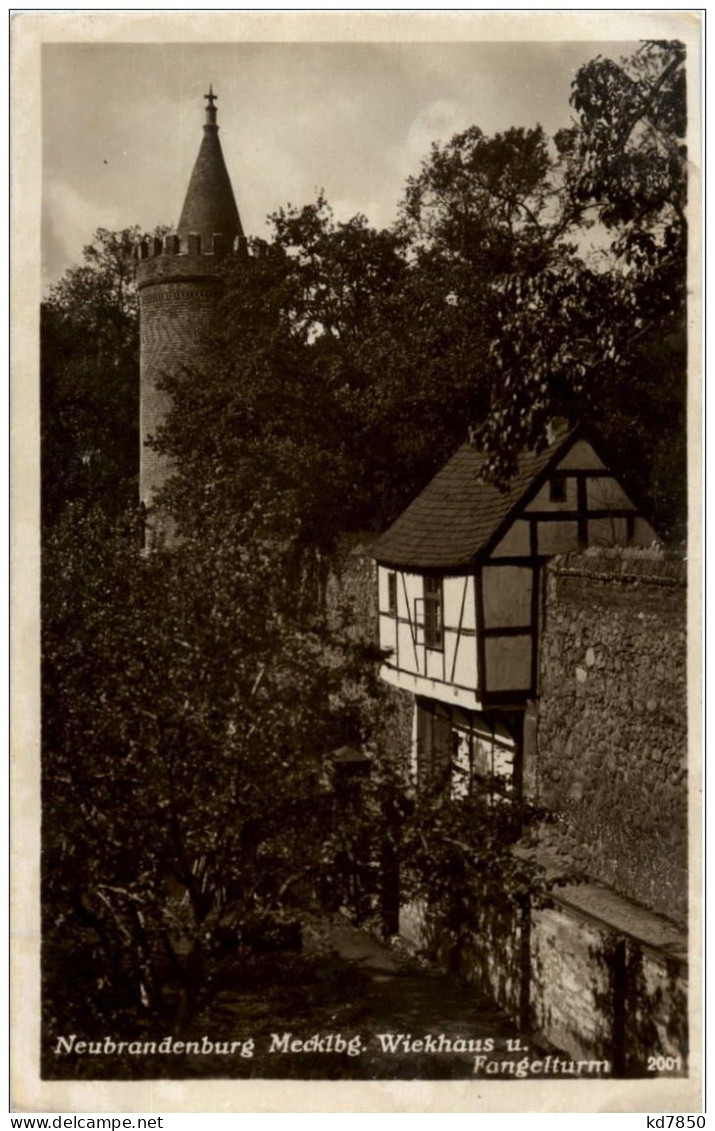 Neubrandenburg - Wiekhaus Und Fangelturm - Neubrandenburg