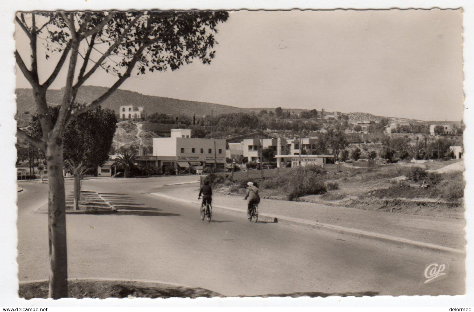 CPSM Photo Agadir Maroc La Ville Nouvelle Rond-Point Clémenceau Petite Animation éditeur Réal-photo CAP - Agadir