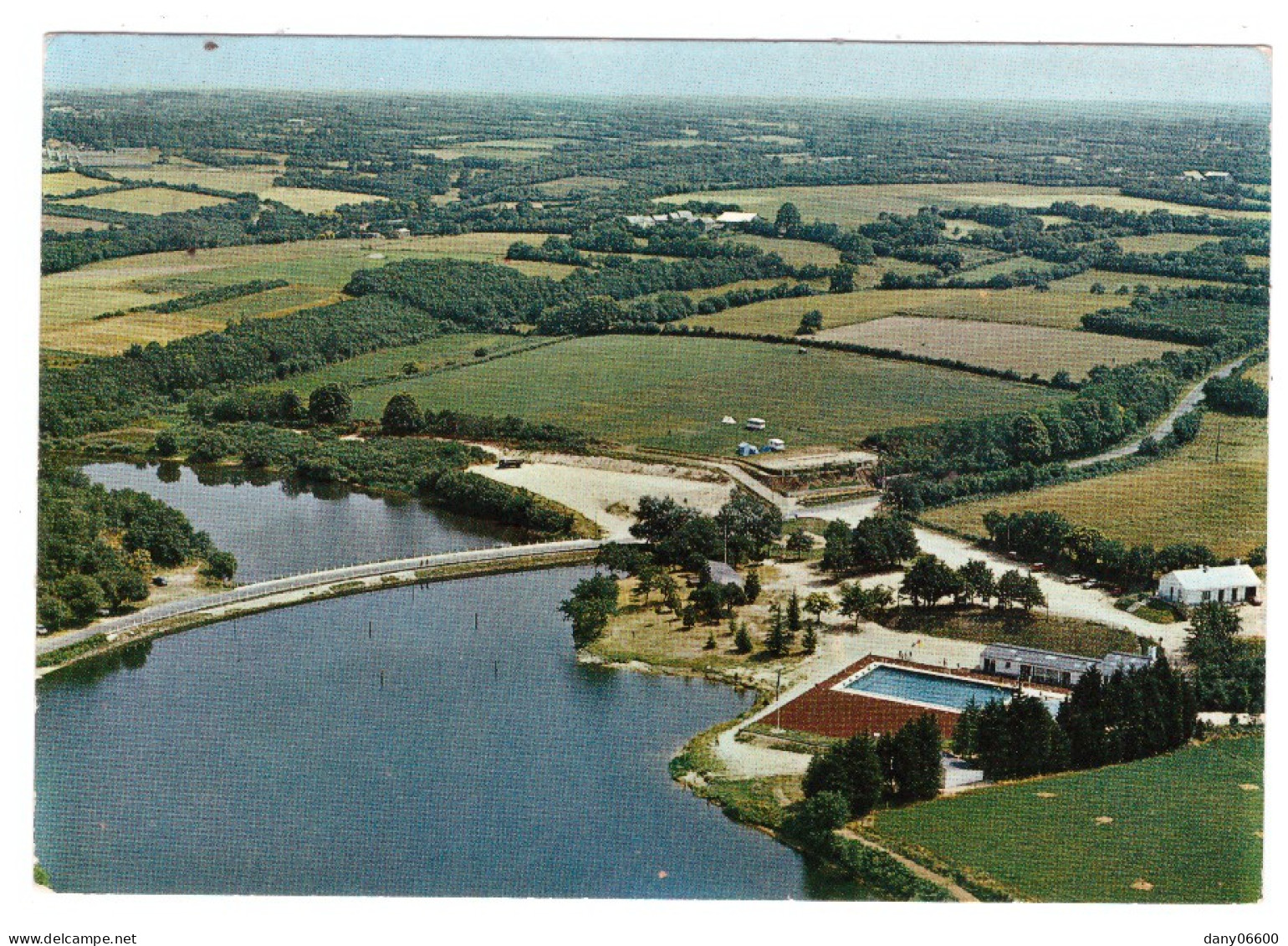 SAVENAY L'Etang De La Vallée Mobile Et La Piscine (carte Photo) - Savenay