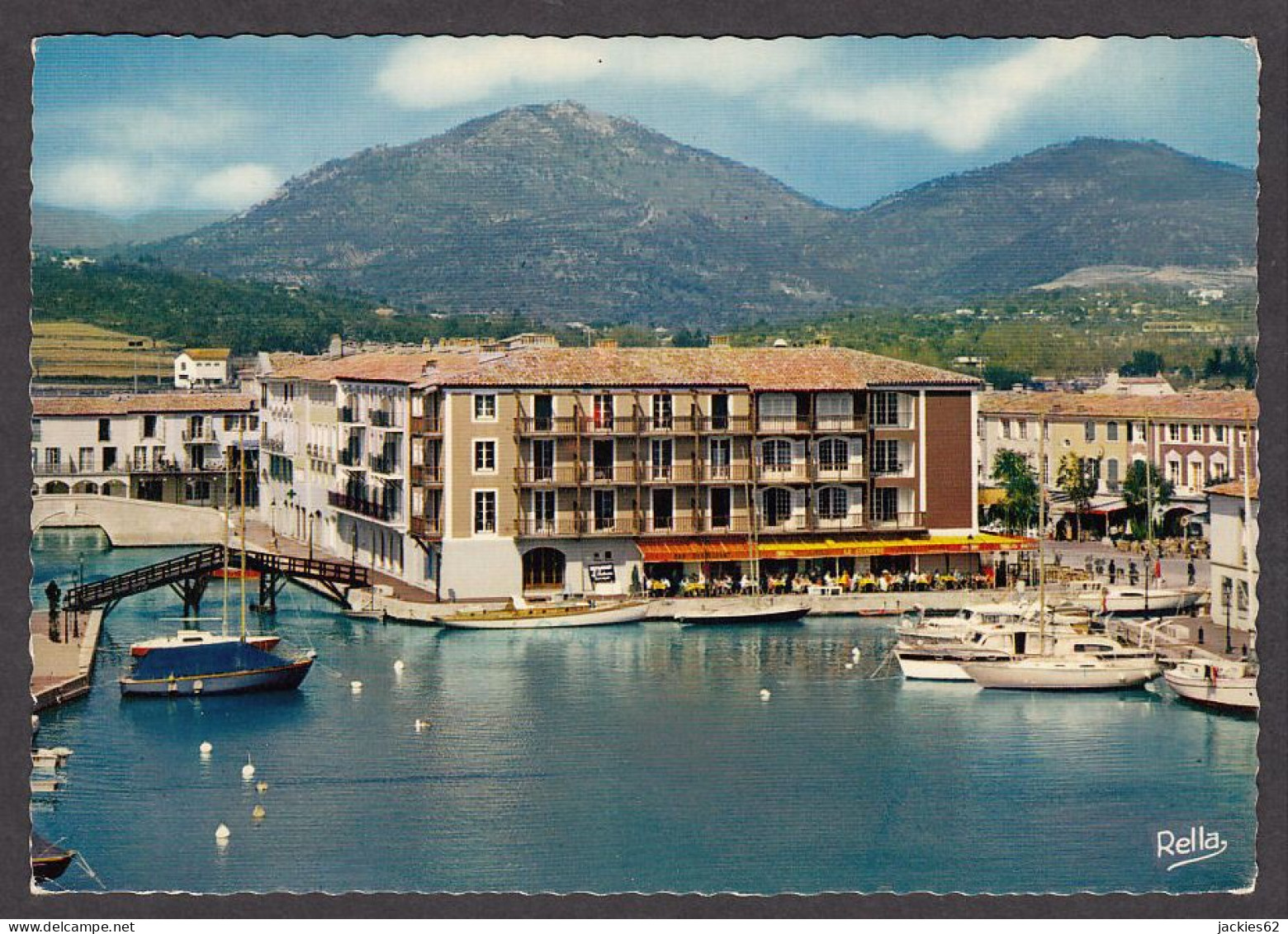 083750/ GRIMAUD, Port-Grimaud, L'Hôtel *Utoring* - Port Grimaud