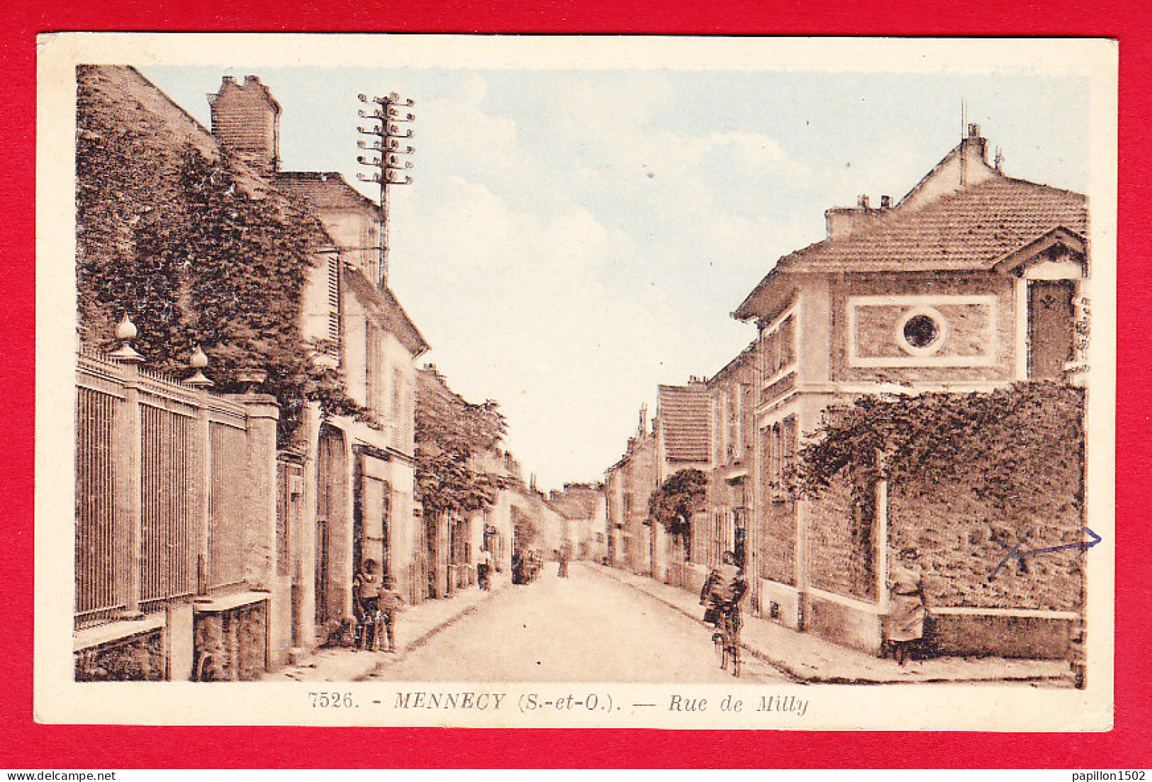 F-91-Mennecy-01P87  La Rue De Milly, Petite Animation, Cpa  - Mennecy