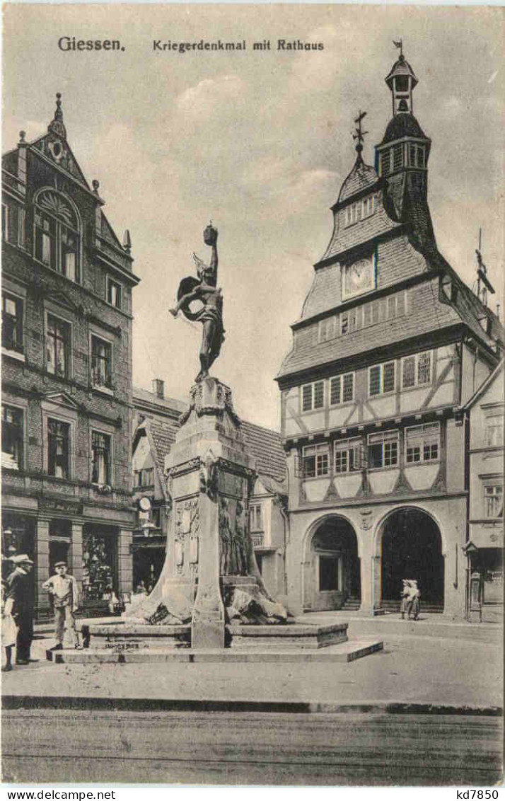 Giessen - Kriegerdenkmal Mit Rathaus - Giessen