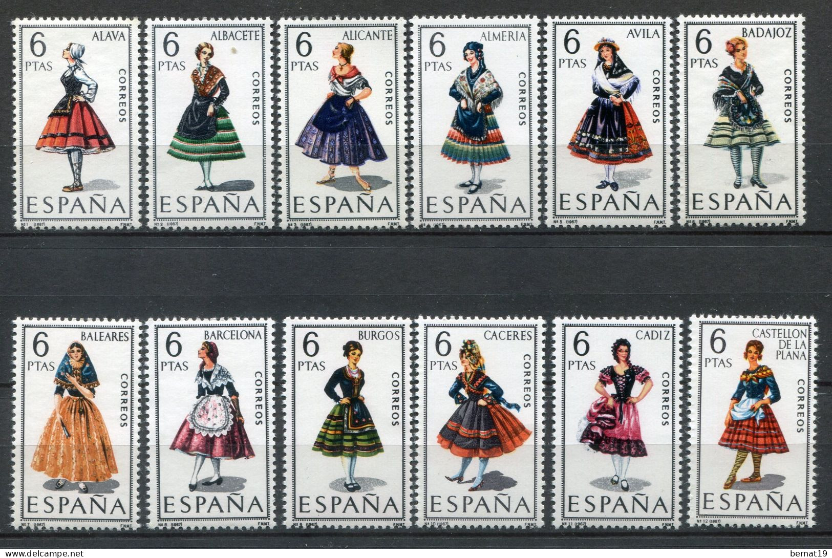 Spain 1965-1969. FIVE complete years ** MNH.