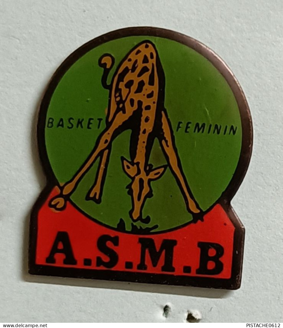 Pin's Basket Féminin A.S.M.B Girafe - Pallacanestro