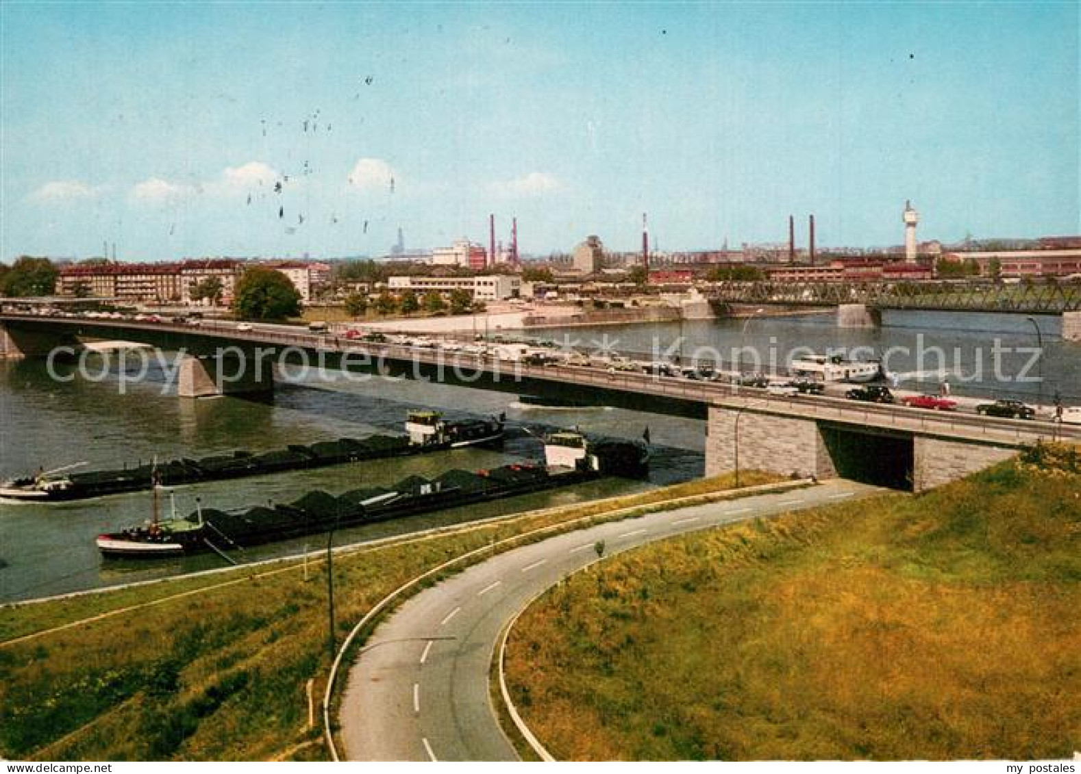 73599912 Kehl Rhein Blick Ueber Europabruecke Auf Strassburg Kehl Rhein - Kehl