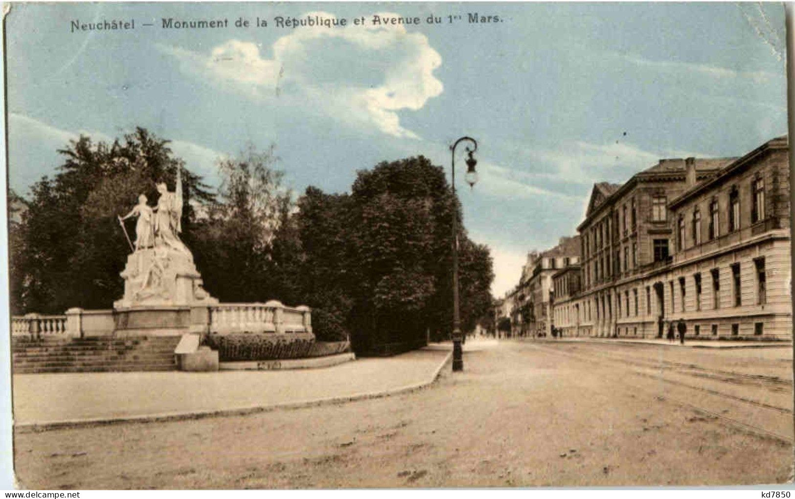 Neuchatel - Monument De La Republique - Neuchâtel