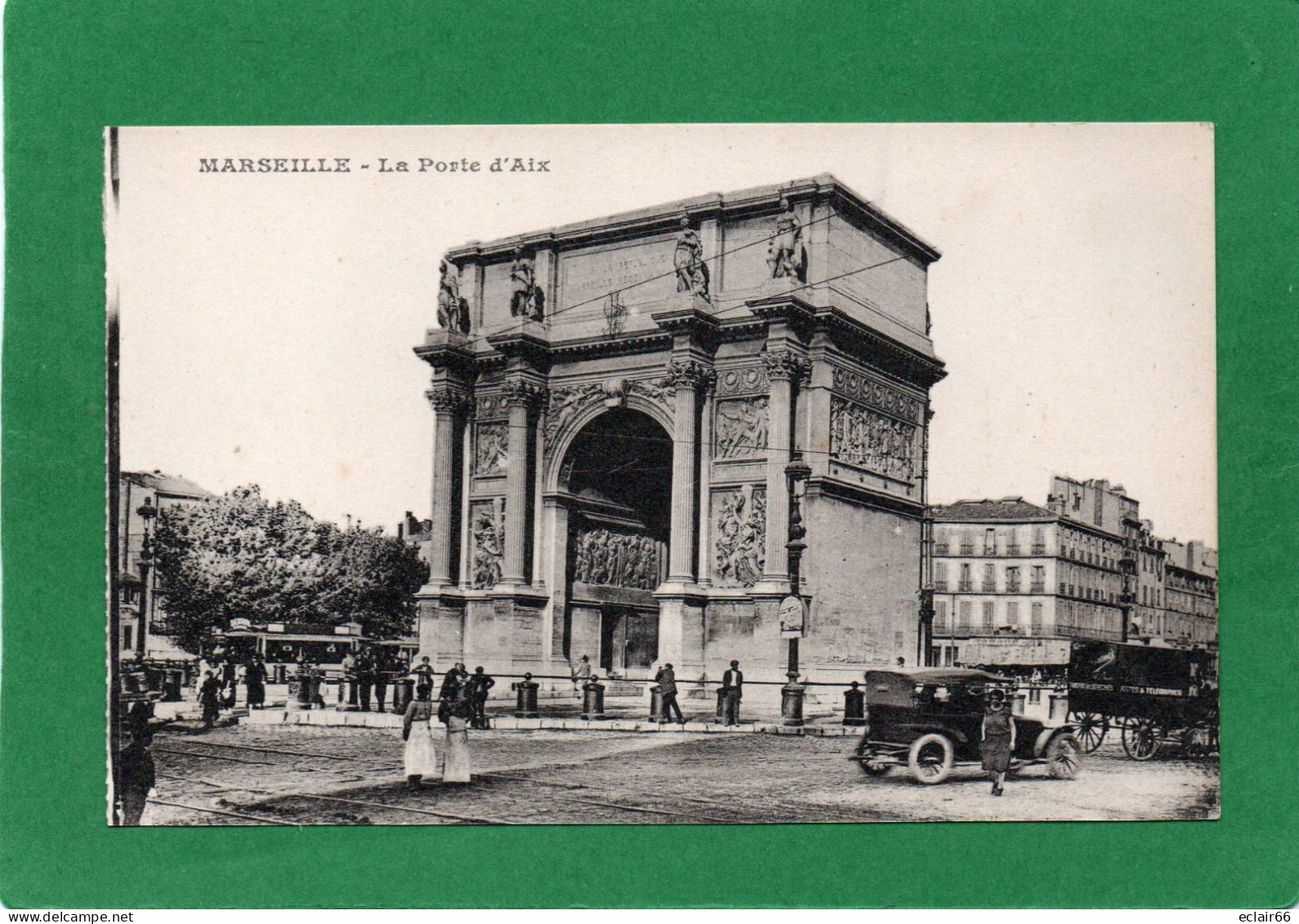 13 MARSEILLE  La Porte D'Aix. CPA  Trés Animée Monument ARC De Triomphe Année 1910  Voitures D'époque Personnes - Monuments