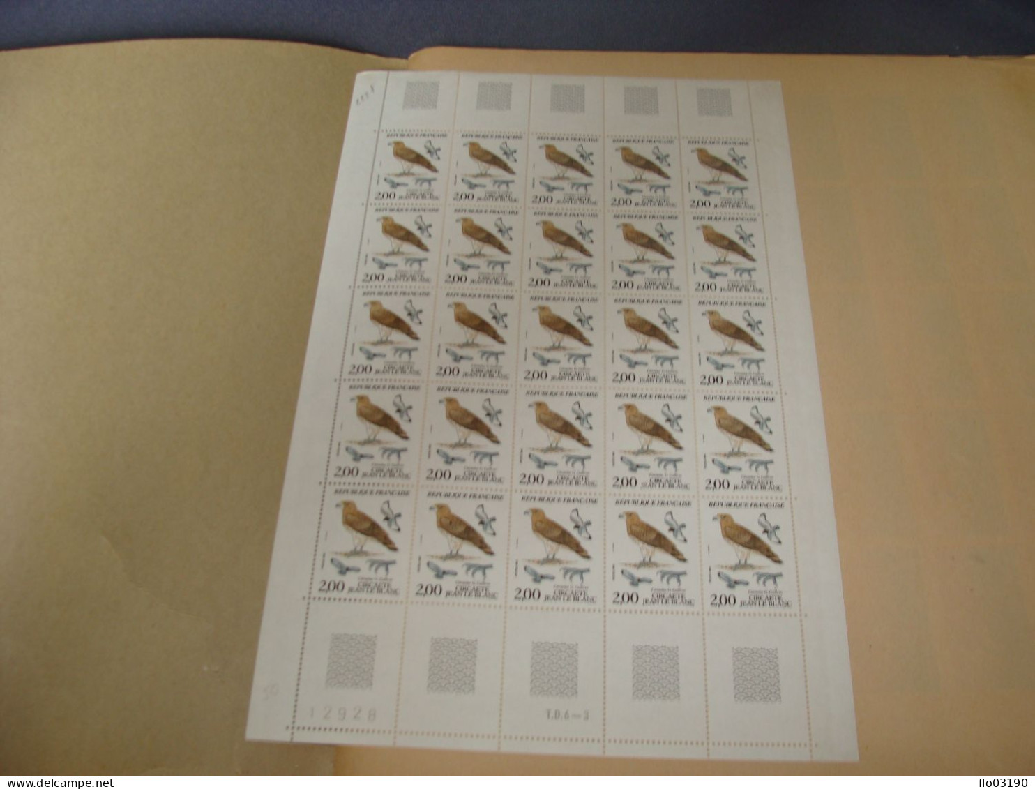 N° 2338 En Feuille De 25 Timbres Entières Neuves - Feuilles Complètes