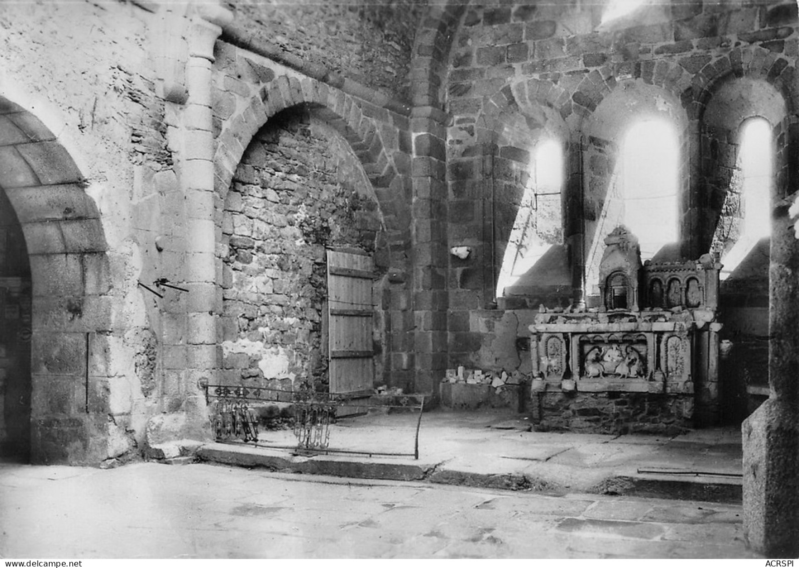 ORADOUR SUR GLANE Choeur De L'eglise  36  (scan Recto Verso)MG2878VIC - Oradour Sur Glane