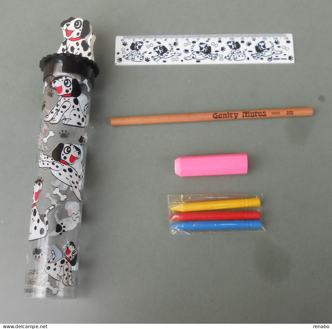 Tubo In Plastica Con Cani Dalmata Disegnati + Sul Tappo: Taiwan; Temperamatite, Pencil-Sharpener, Anspitzer, Never Used. - Honden