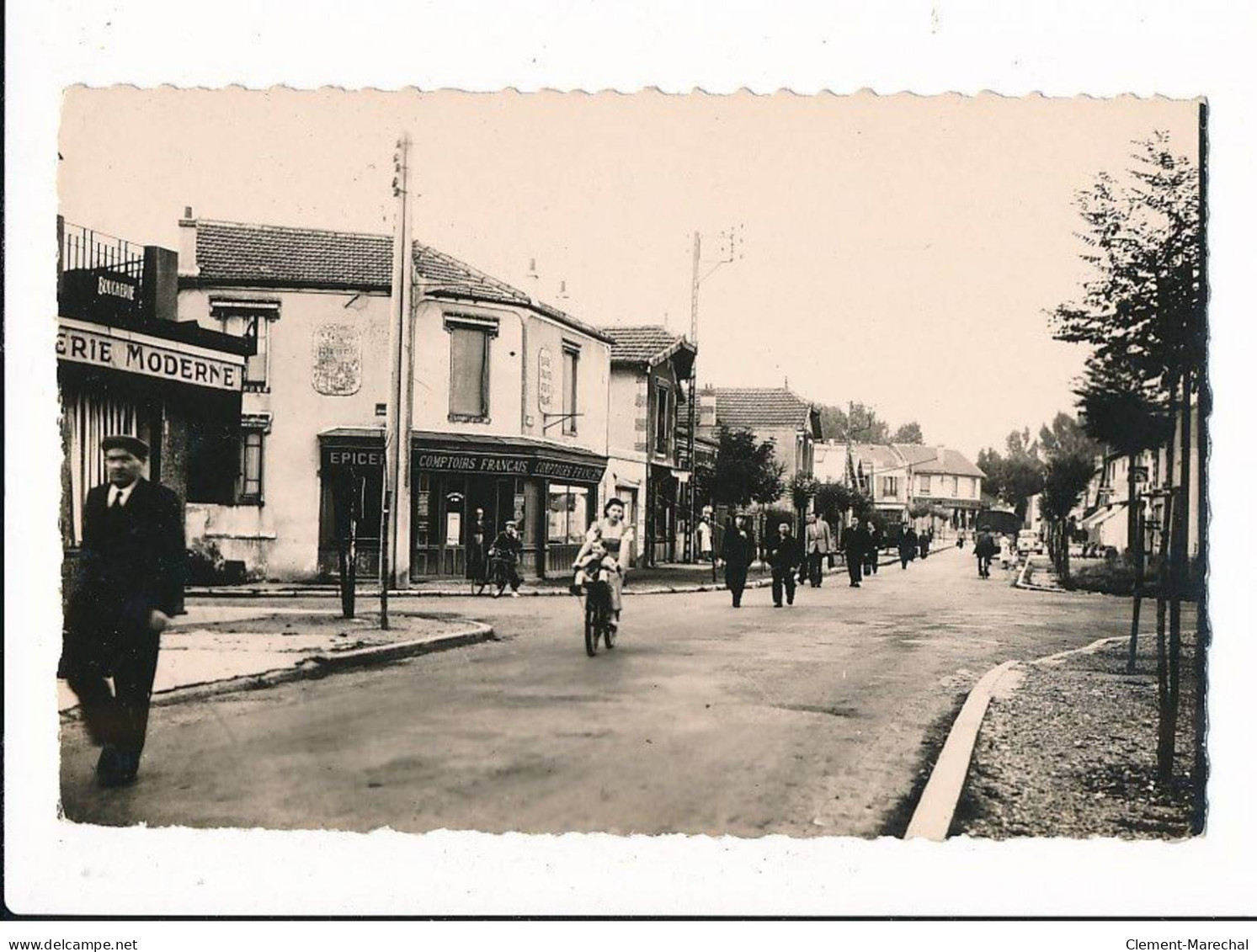 VILLEPARISIS: Avenue Eugène Varlin - Très Bon état - Villeparisis