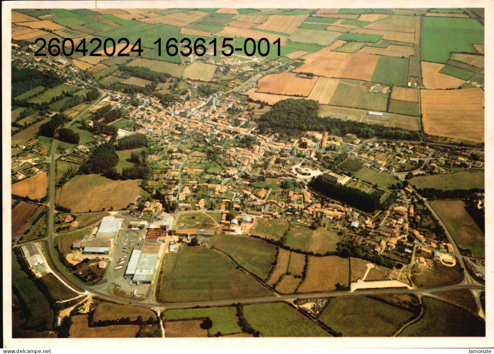 LAMOTHE-st-HÉRAY. Cpsm     - Vue D' Ensemble.   (scans Recto-verso) - La Mothe Saint Heray