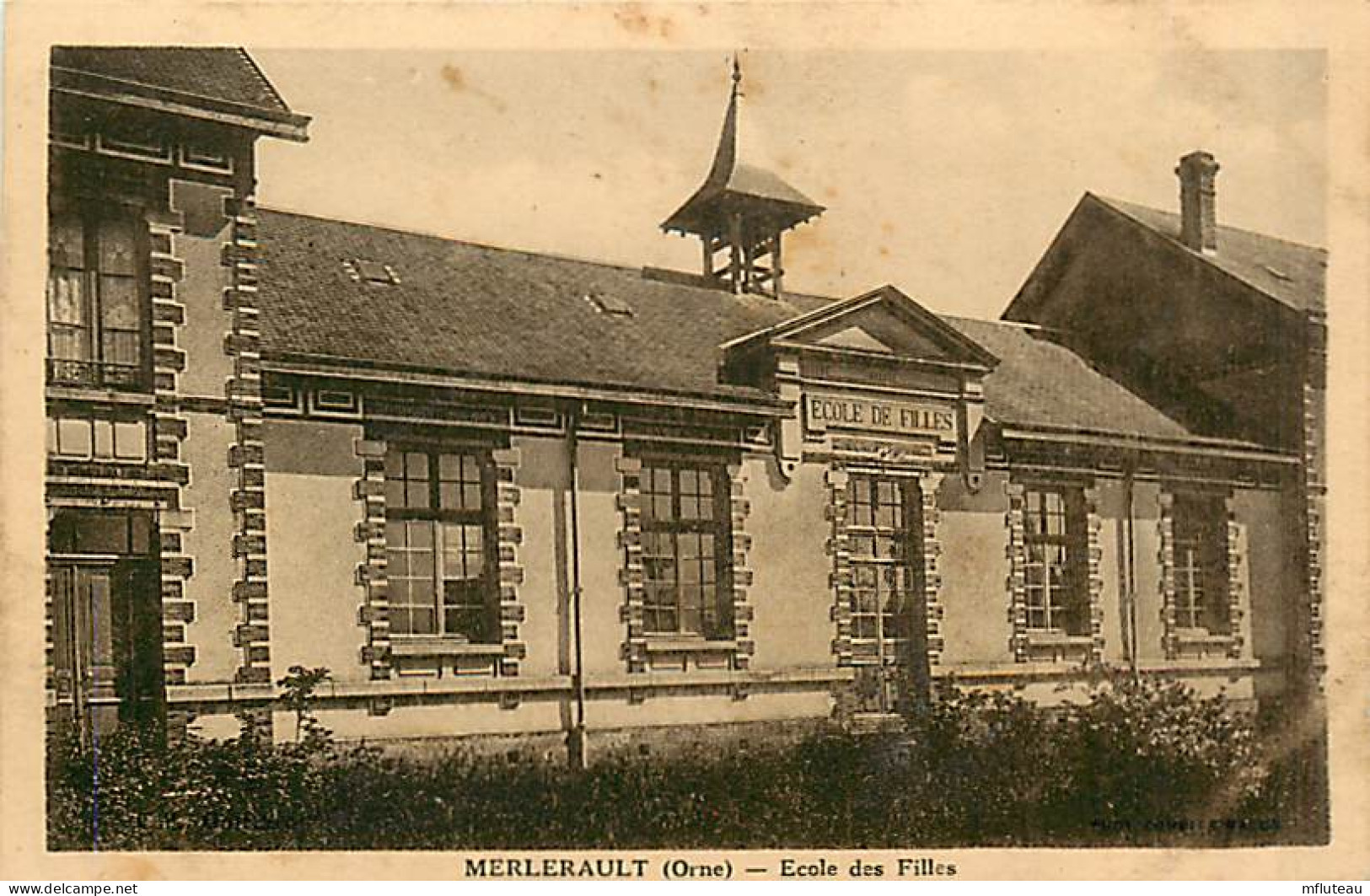 61* LE MERLERAULT  Ecole De Filles  MA105,1371 - Le Merlerault