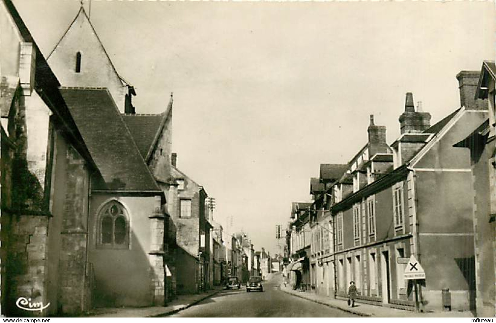 61* LE MERLERAULT Eglise  -  Grande Rue   CPSM(9X14)       MA105,1285 - Le Merlerault