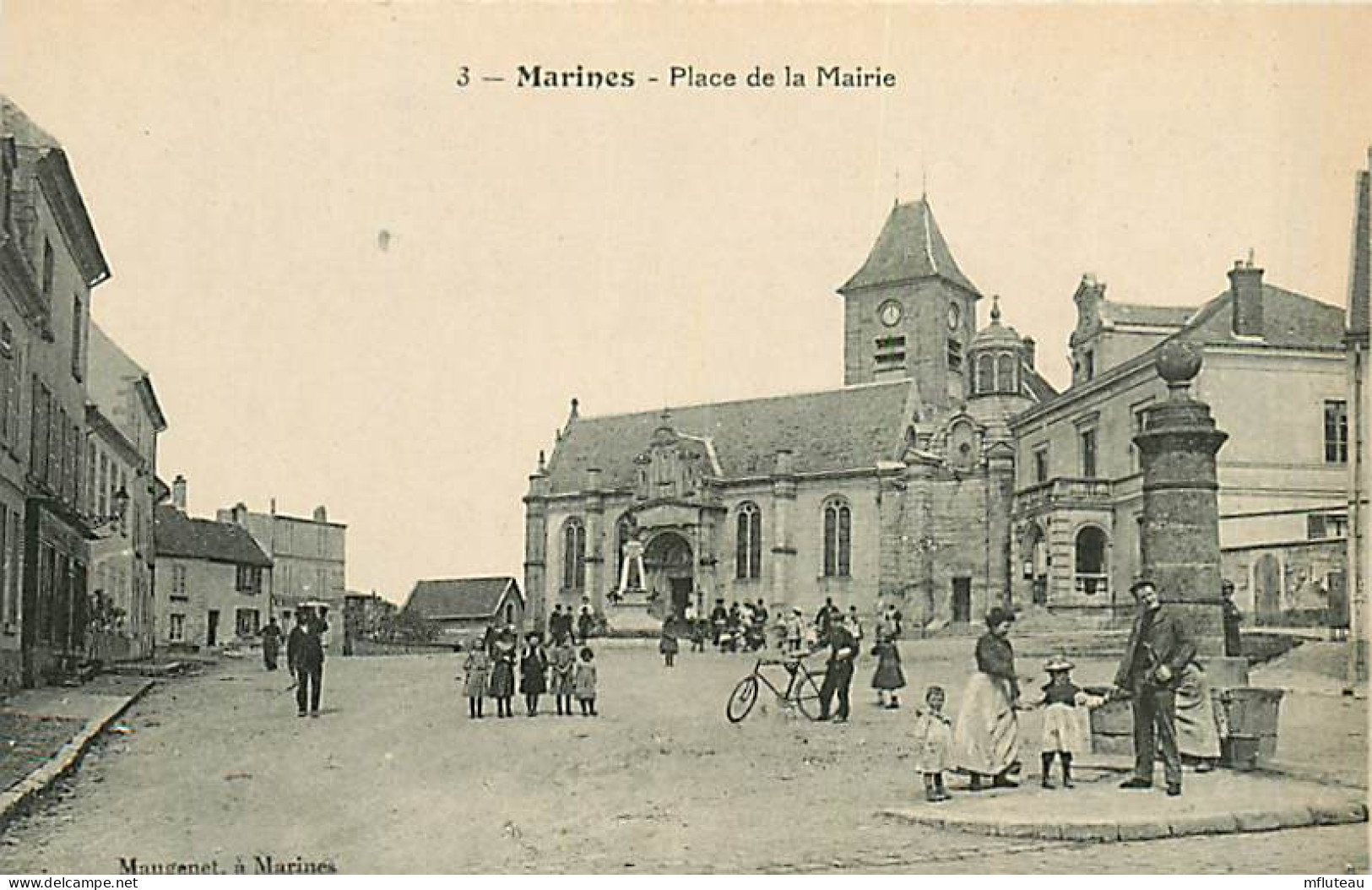 95* MARINES Place De La Mairie     MA106,0852 - Marines