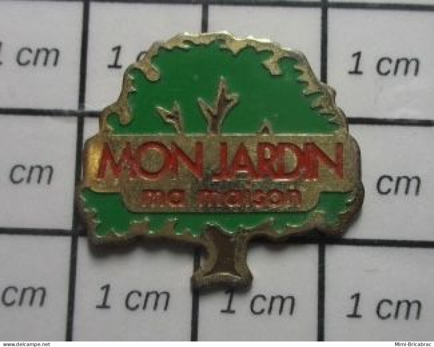 713c Pin's Pins / Beau Et Rare / MEDIAS / REVUE PRESSE ECRITE MA MAISON MON JARDIN ARBRE VERT - Médias