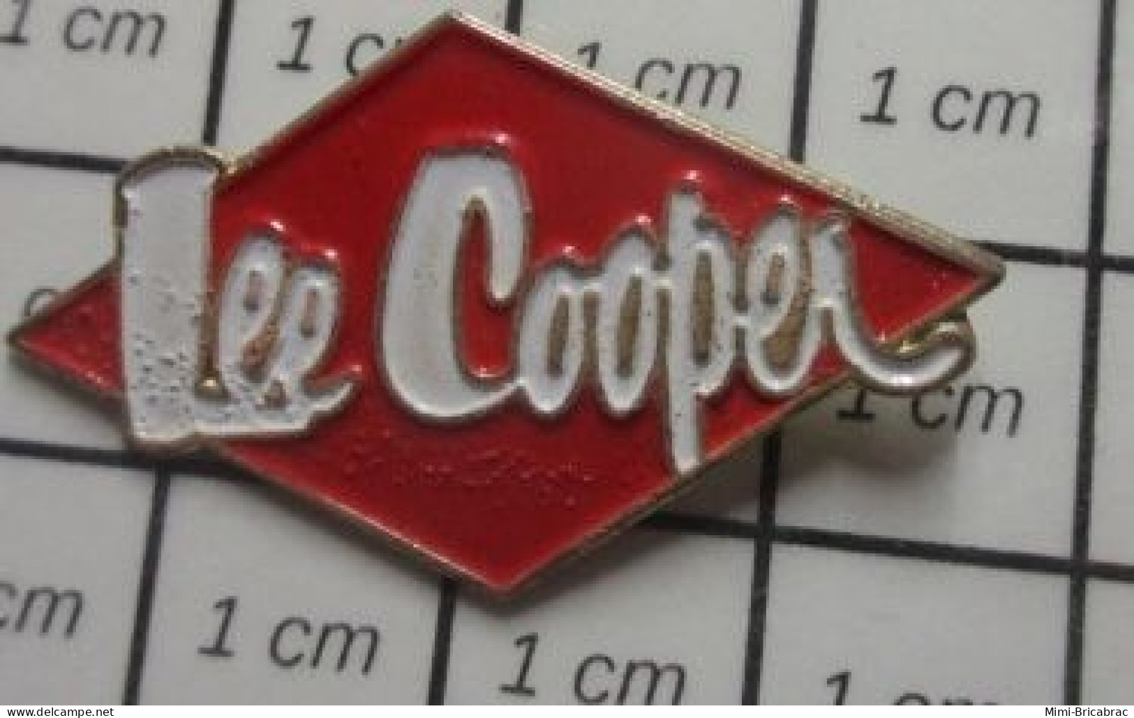 1319 Pin's Pins / Beau Et Rare /  MARQUES / LEE COOPER LOGO ANNEES 90 - Marques