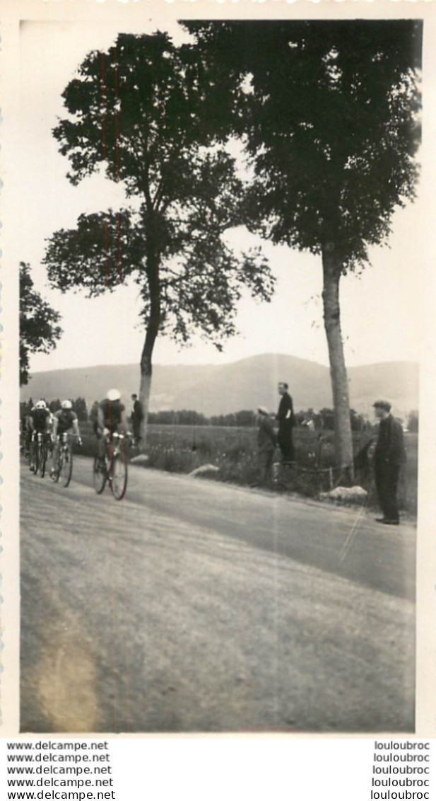 COURSE CYCLISTE  PHOTO ORIGINALE FORMAT  11 X 6.50 CM - Ciclismo