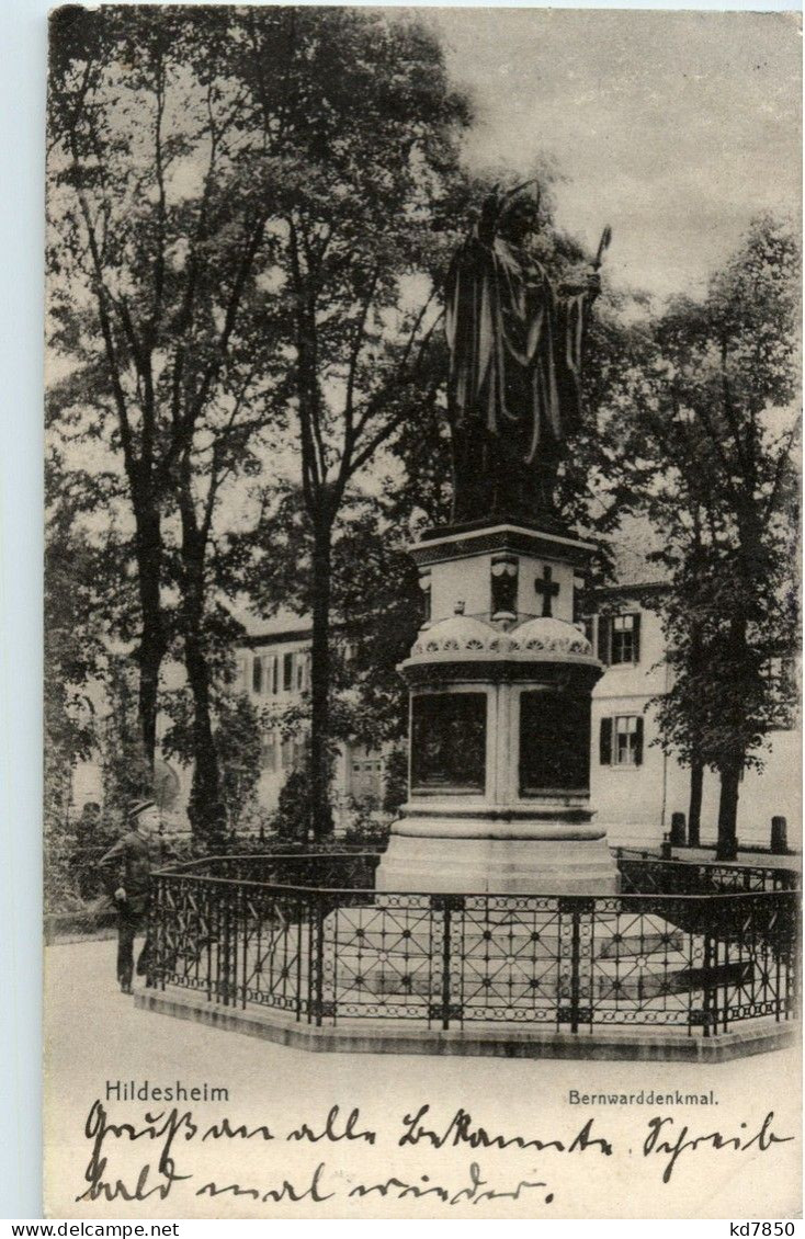 Hildesheim - Bernwarddenkmal - Hildesheim