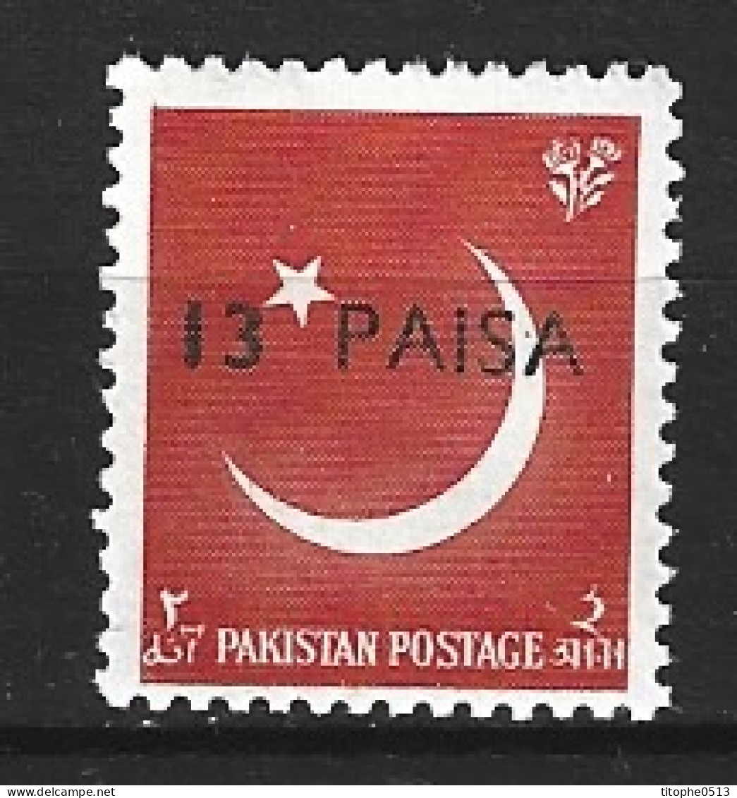 PAKISTAN. N°128 De 1961. Armoiries. - Timbres