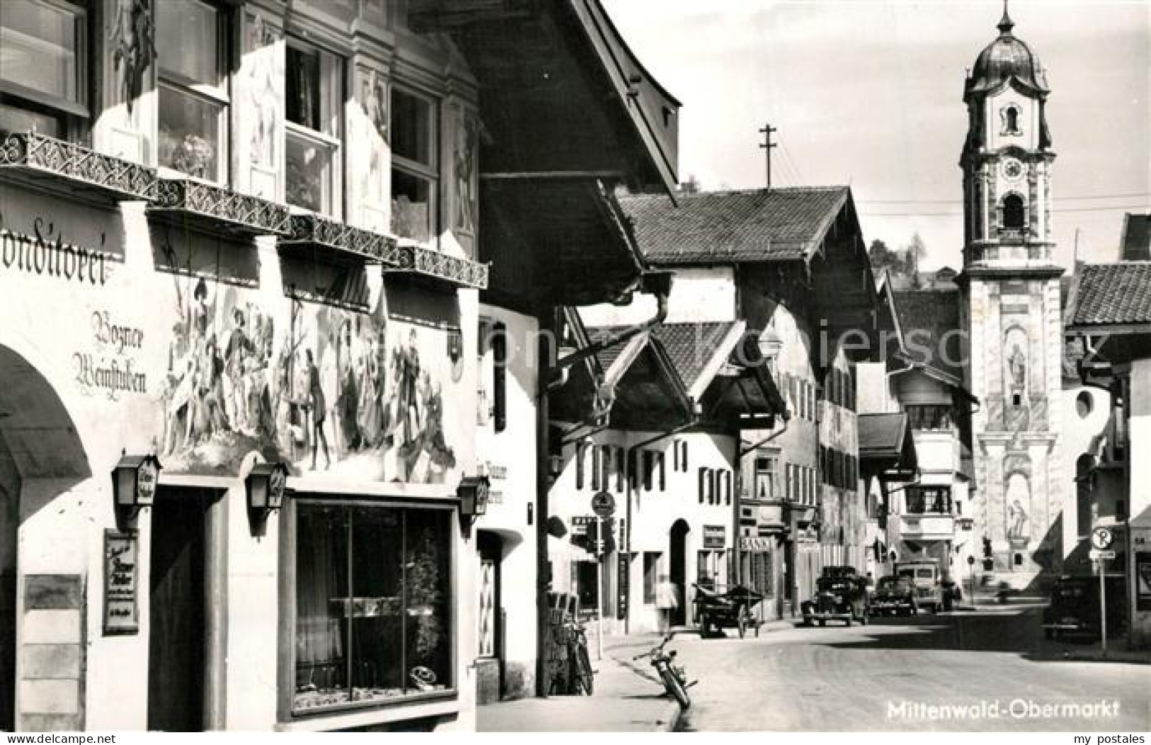 73335391 Mittenwald Bayern Obermarkt Fassadenmalerei Kirche Mittenwald Bayern - Mittenwald