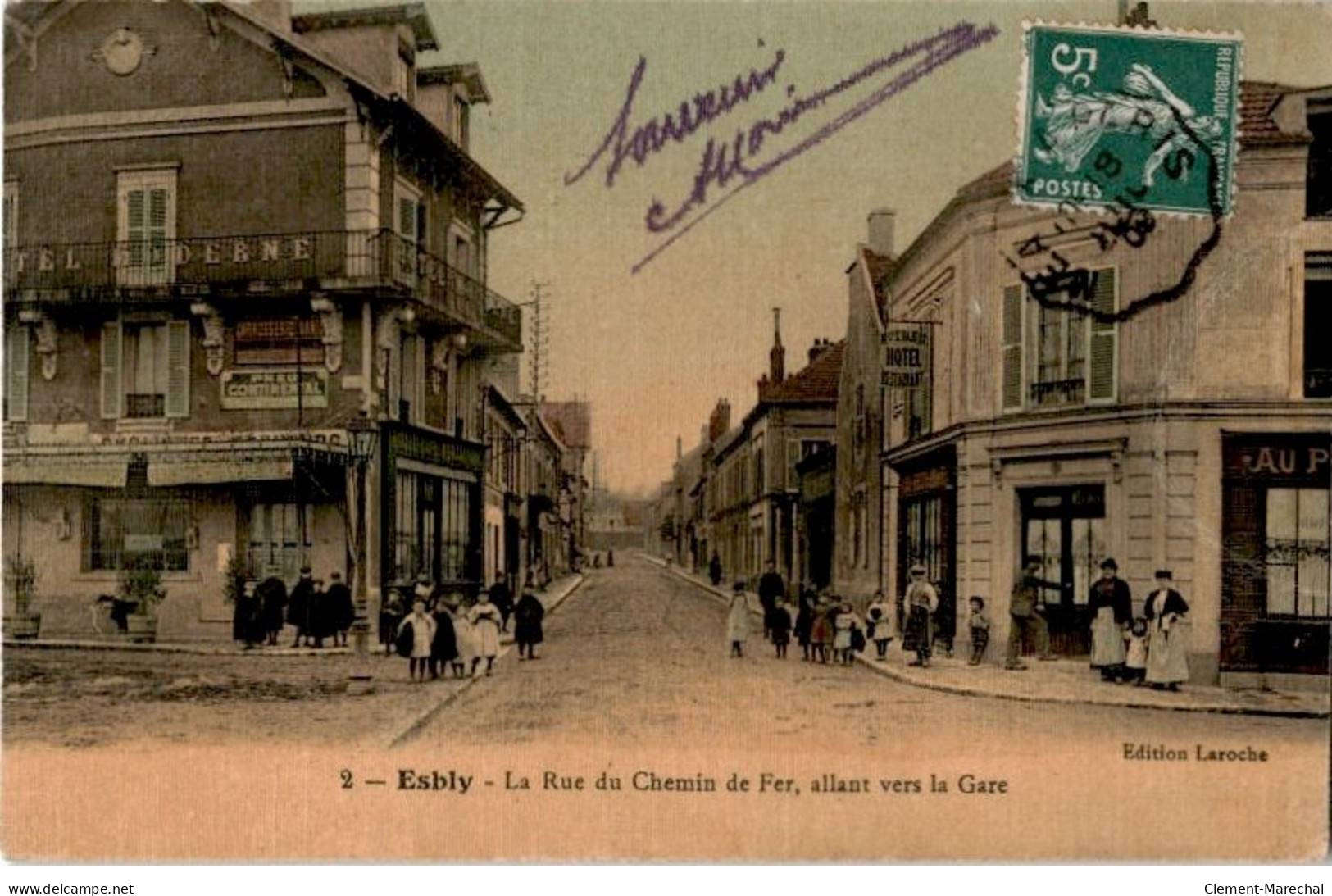 ESBLY: La Rue Du Chemin De Fer Allant Vers La Gare - état - Esbly