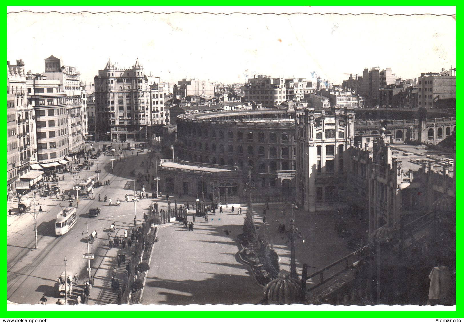 ESPAÑA ( COMUNIDAD VALENCIANA ) VALENCIA --    ( PLAZA DE TOROS Y ESTACIÓN ) POSTAL FRANQUEADA EN EL AÑO 1955 - Valencia