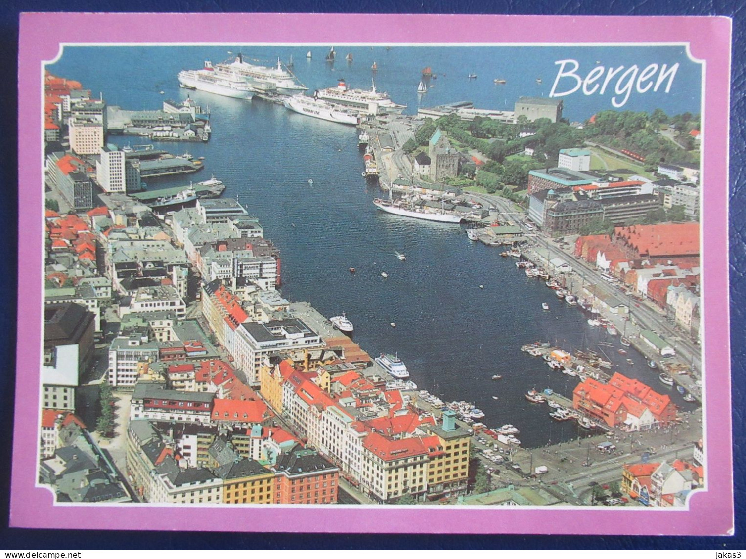 CPM BATEAUX CARGO ET FERRIES AU PORT DE BERGEN   ( NORVÈGE ) - - Handel