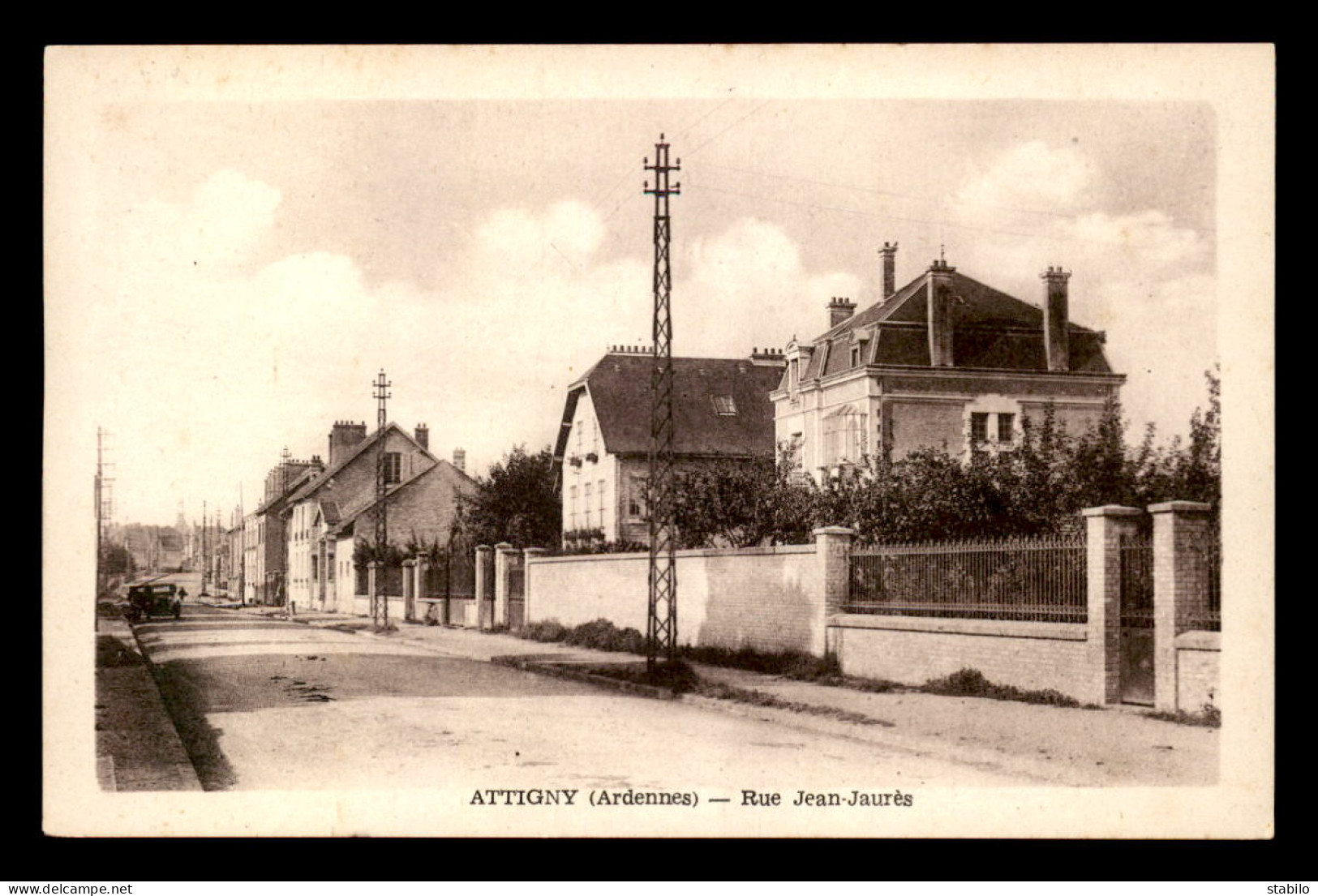 08 - ATTIGNY - RUE JEAN JAURES - Attigny