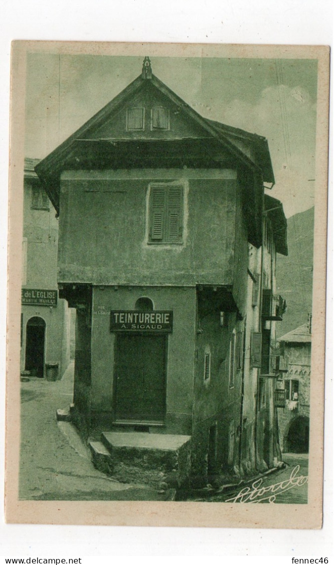 06 - SAIINT MARTIN VESUBIE - Rue Centrale - Vieille Maison (Teinturerie) (L46) - Saint-Martin-Vésubie