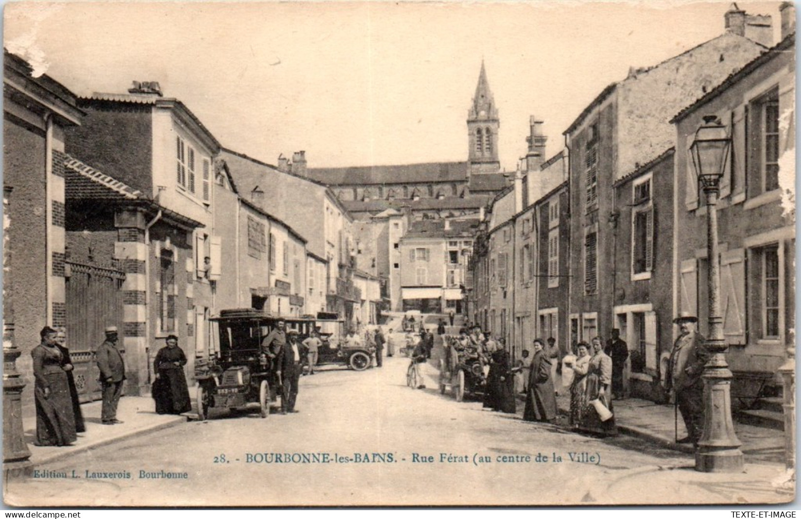 52 BOURBONNE LES BAINS - Rue Ferat. - Bourbonne Les Bains