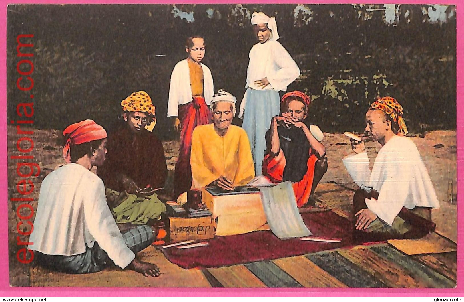 Af9279 - MYANMAR   Burma -  VINTAGE POSTCARD - Ethnic FORTUNE TELLER! - Myanmar (Burma)