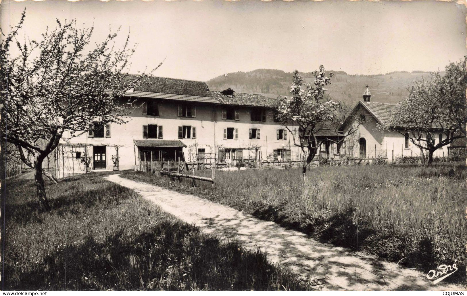 38 - THEYS _S28677_ Le Couvent Pension De Famille - CPSM 14x 9 Cm - Theys