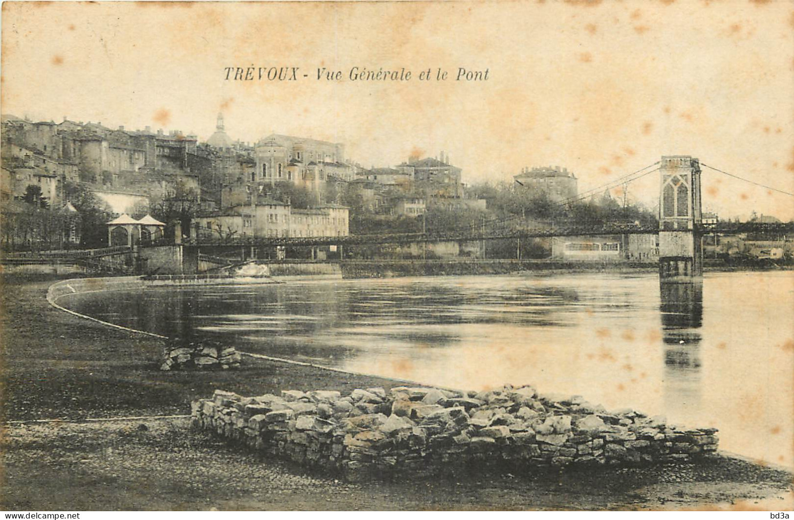 01 - TREVOUX -  VUE GENERALE  ET LE PONT - Trévoux