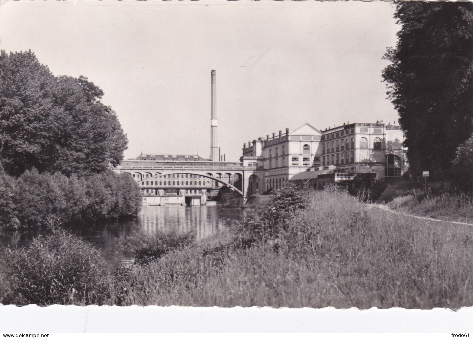 NOISIEL, SEINE ET MARNE, LA FABRIQUE DE CHOCOLAT MENIER - Noisiel