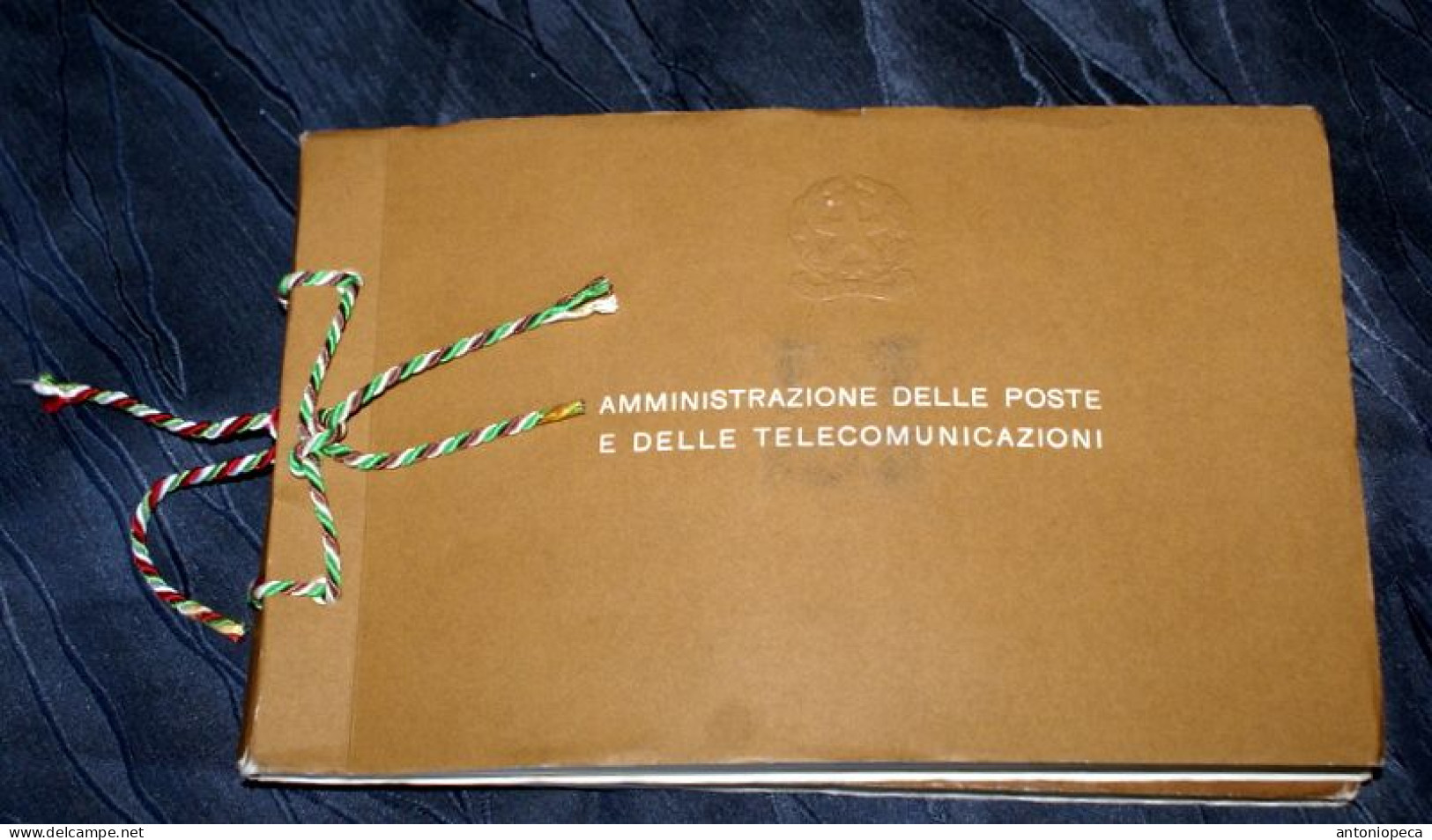 ITALIA, ANNATE COMPLETE IN ALBUM POSTE IT - 1981-90: Neufs