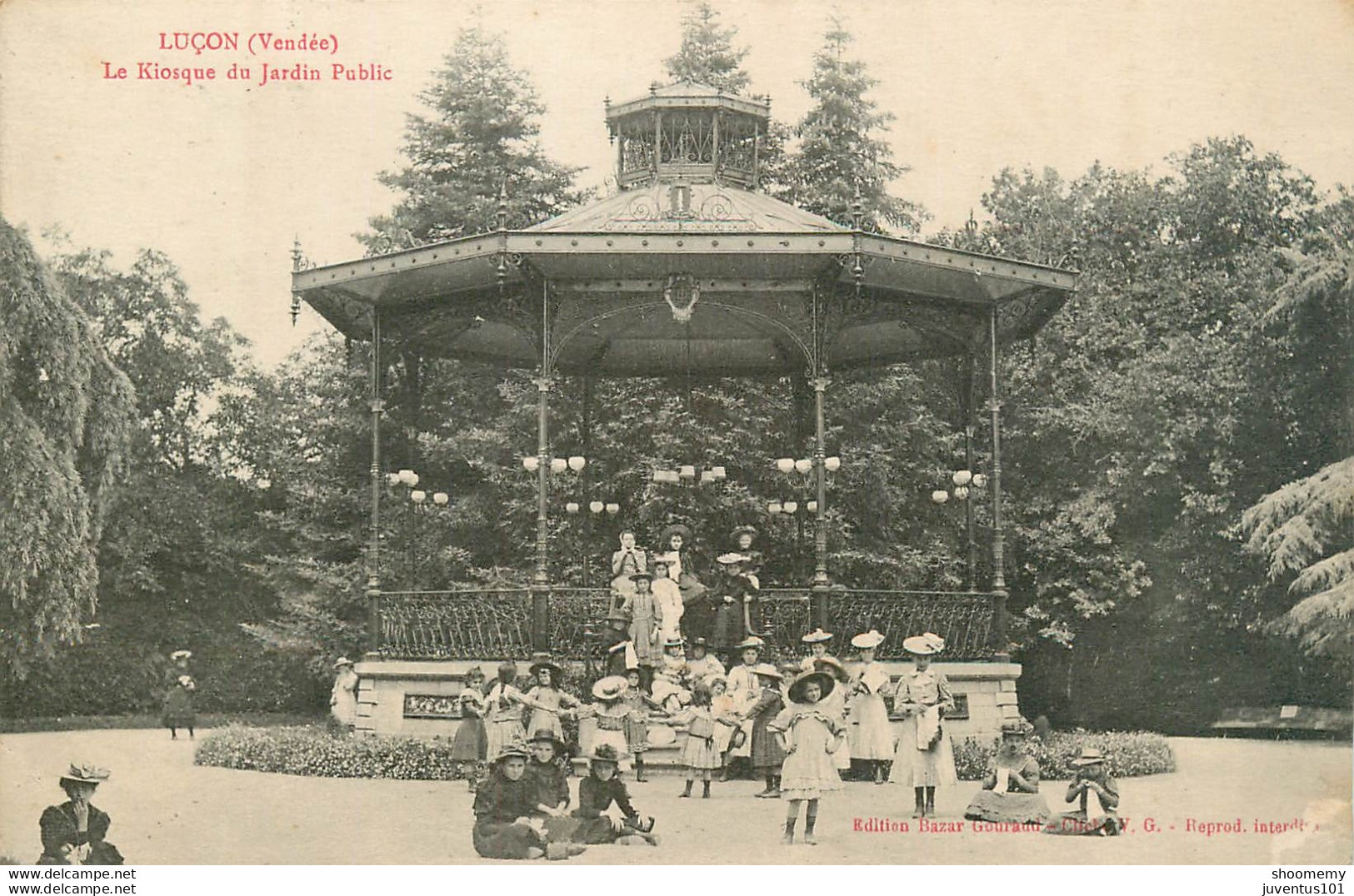 CPA Luçon-Le Kiosque Du Jardin Public-Timbre     L1522 - Lucon