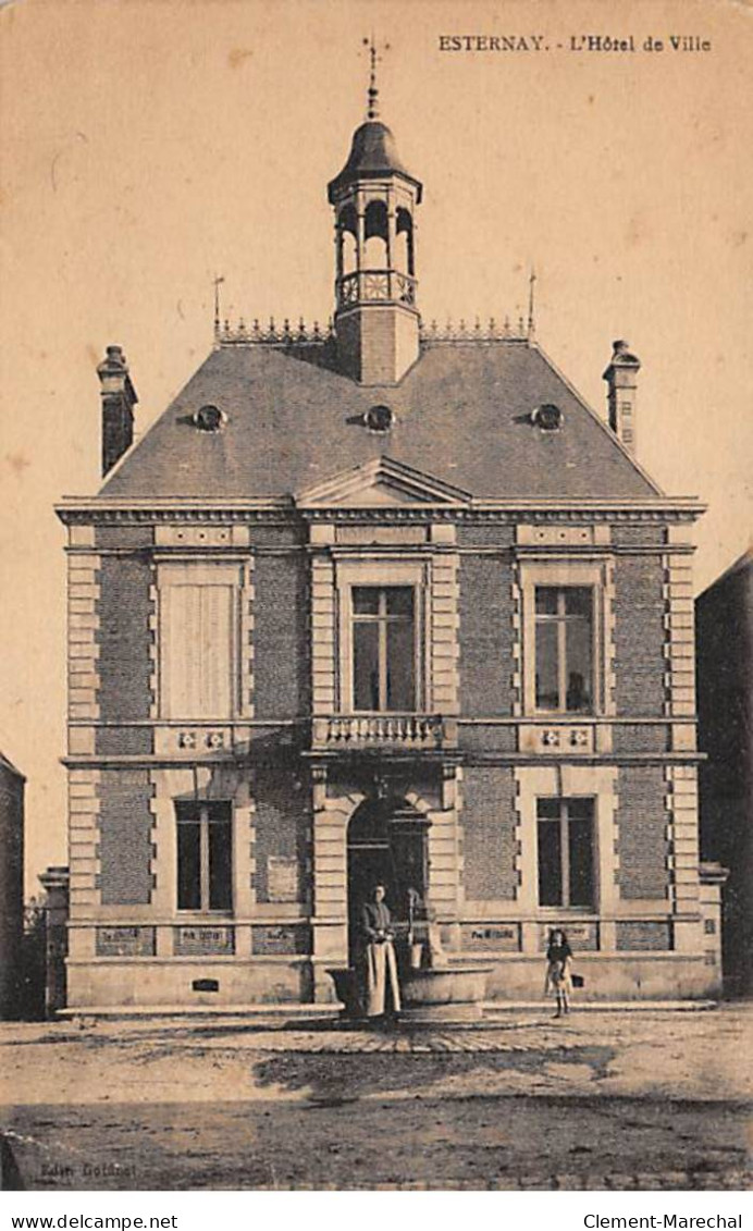 ESTERNAY - L'Hôtel De Ville - Très Bon état - Esternay